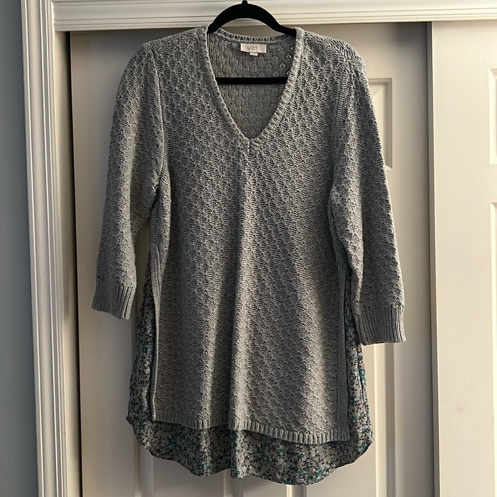 LOFT Outlet Vneck sweater
